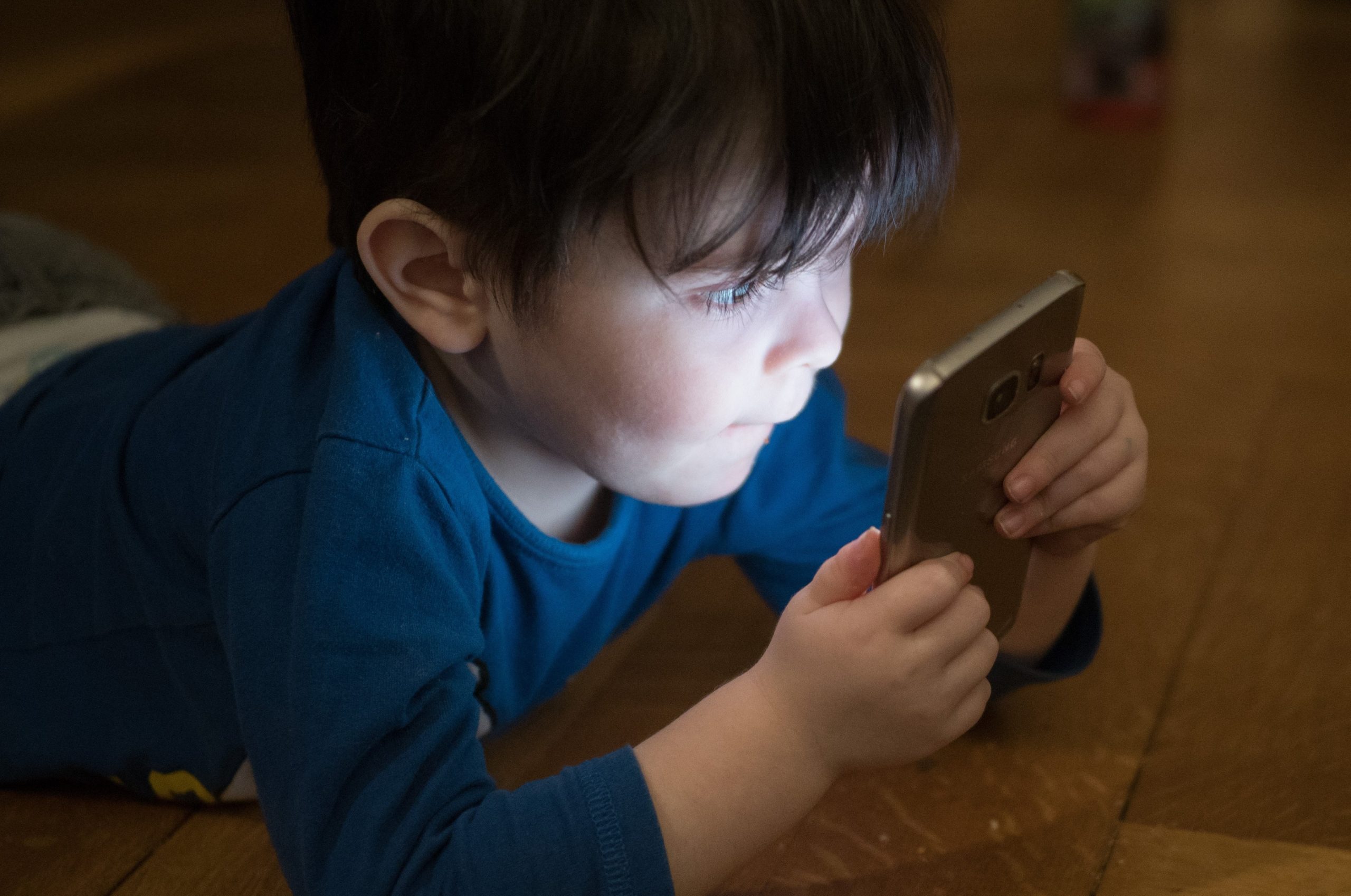 addiction aux écrans chez l'enfant et l'adolescent